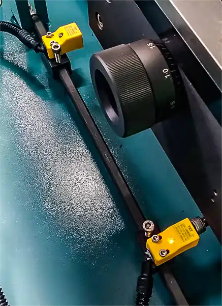 CK260B 切割機 前後極限感應器